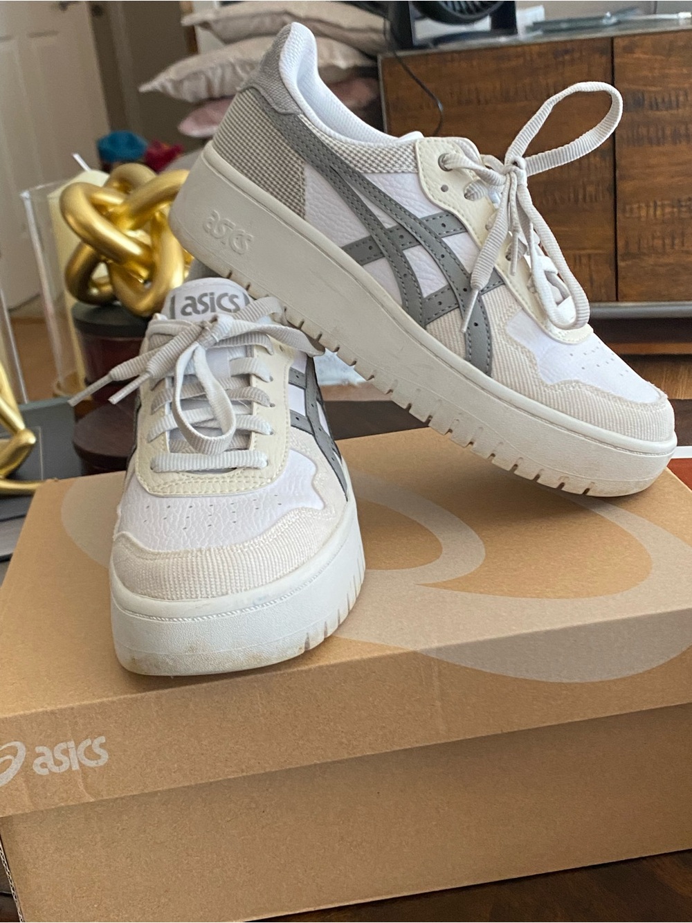 ASICS Cream & Light Gray Platform Sneakers